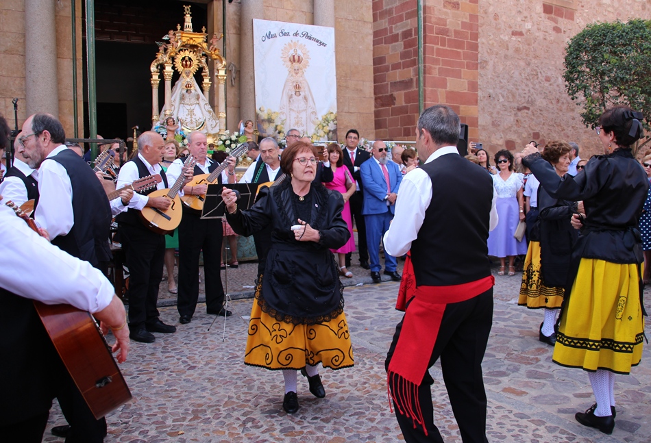 A Virgen Ofrecimiento baile