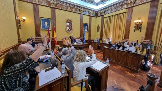 Unanimidad-para-las-inversiones-en-el-paso-subterraneo-plaza-de-Seis-de-Junio-colegio-de-El-Lucero-y-en-ahorro-energetico