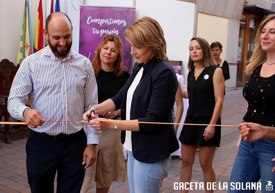 -Momento de la inauguración oficial
