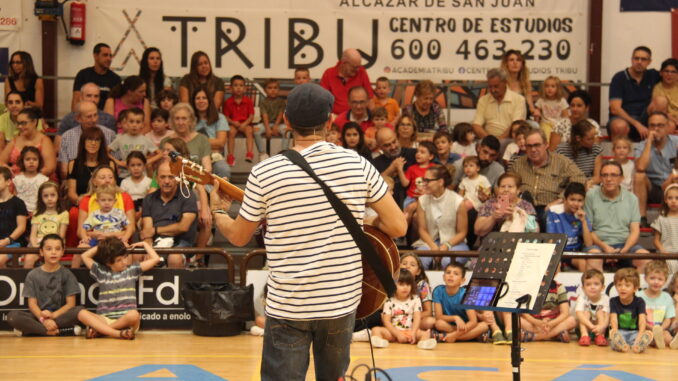 El-espectaculo-de-canciones-infantiles-Cancion-Liliput-todo-un-exito-en-la-Feria-de-Alcazar-de-San-Juan