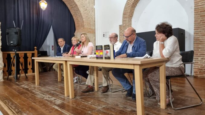 Irla-asiste-a-la-presentacion-de-‘Emilio-y-la-II-Republica-la-nueva-novela-de-Hector-Huertas