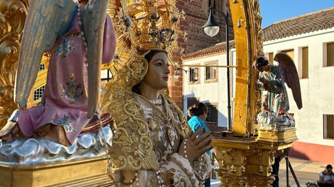 Alcazar-de-San-Juan-ha-celebrado-a-lo-largo-de-este-domingo-el-dia-grande-de-las-fiestas-Patronales-y-de-la-vendimia-festividad-de-la-Virgen-del-Rosario