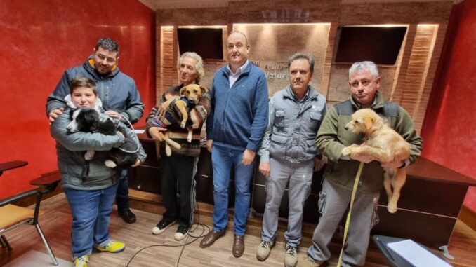 El-Centro-Municipal-Canino-de-Valdepenas-anima-en-Navidad-a-la-adopcion-con-responsabilidad