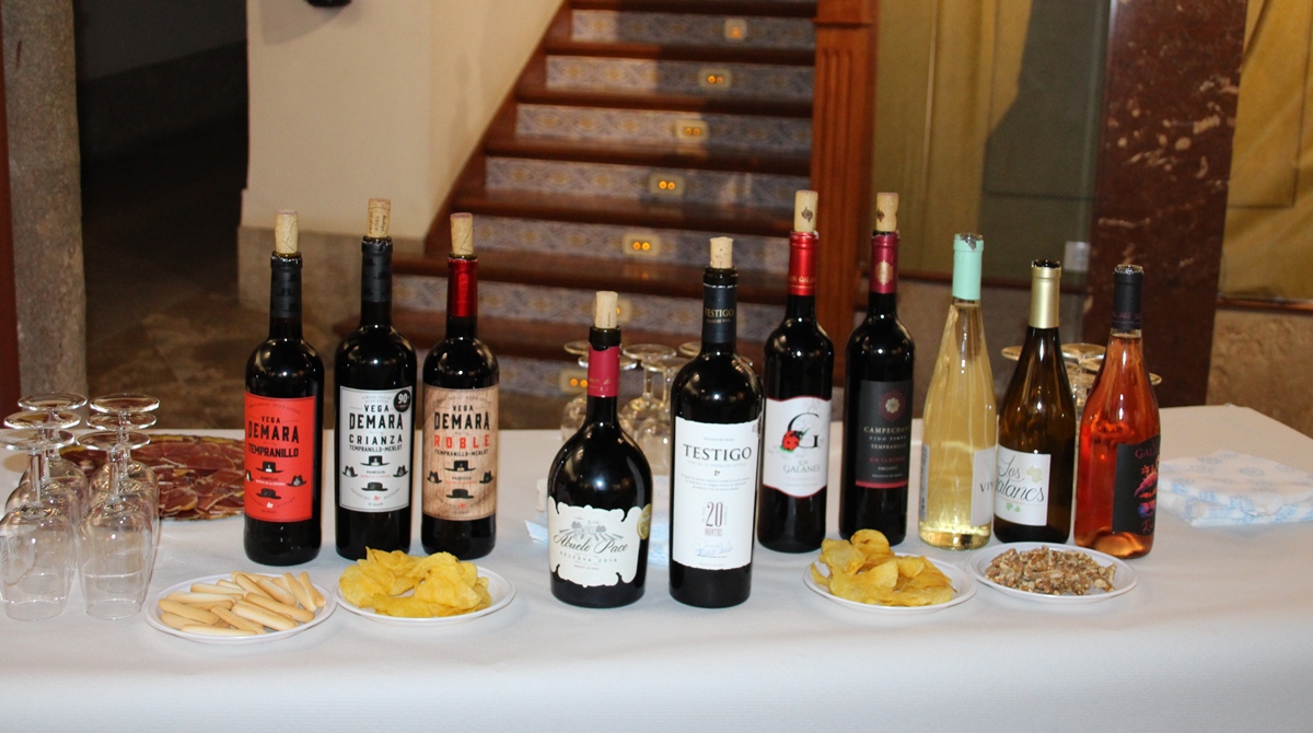 Foto Vinos presentación marcas - Vinos presentación-2
