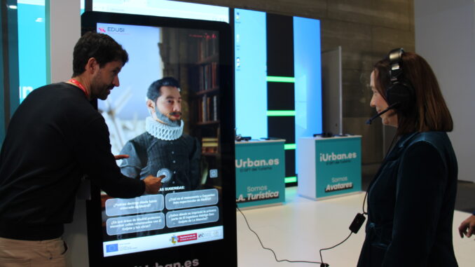 Alcazar-brilla-en-FITUR-2024-con-su-propuesta-de-Turismo-Inteligente-y-la-llegada-de-dos-nuevos-trenes-turisticos