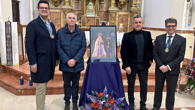 El-fotografo-Bernardo-Ceprian-ilustra-con-las-imagenes-del-Rescatado-y-las-Mercedes-el-cartel-oficial-de-la-Semana-Santa-2024