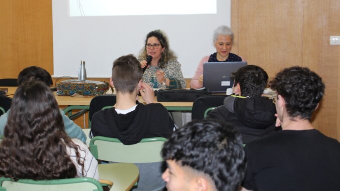 El-IES-C.-Campoamor-trato-las-enfermedades-de-transmision-sexual