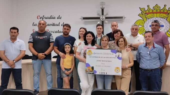 AFAAD-recibe-1.272-euros-del-concierto-benefico-de-la-Banda-de-Jesus-Rescatado