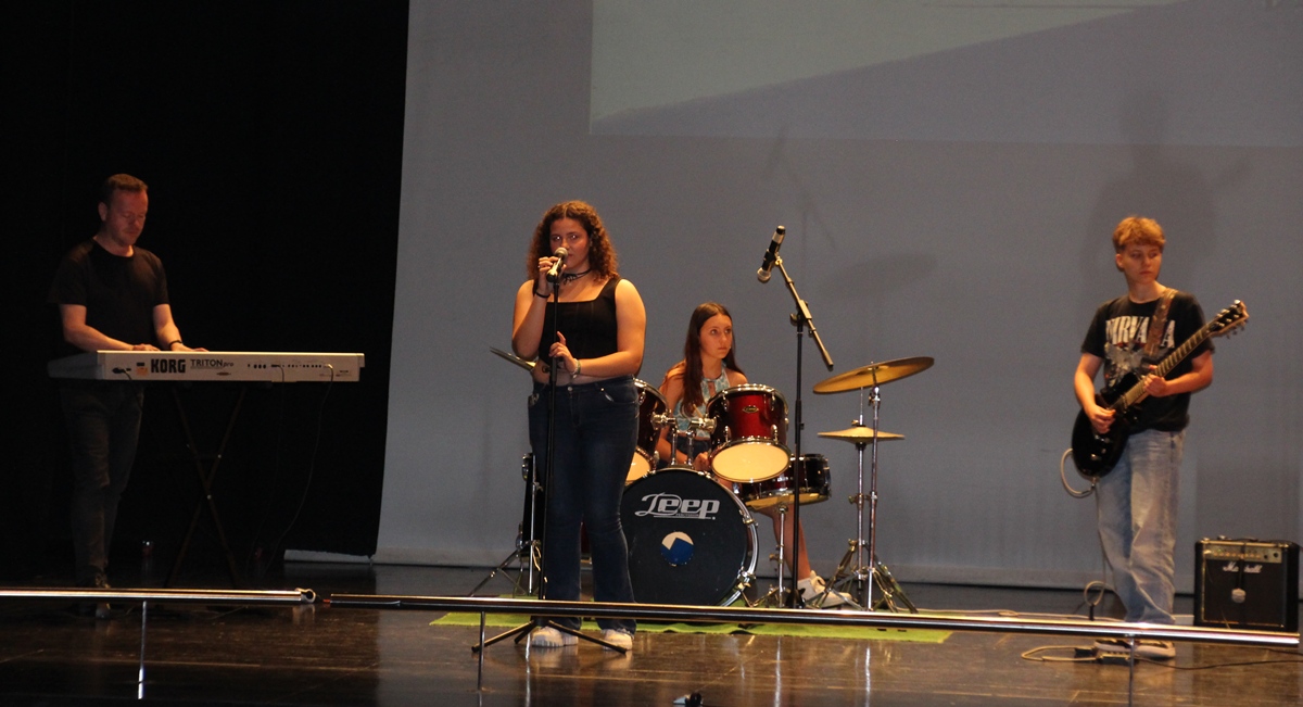 - Graduación-3