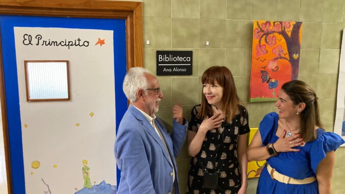 El-IES-Maria-Zambrano-estrena-su-nueva-biblioteca-bajo-el-nombre-de-la-escritora-Ana-Alonso