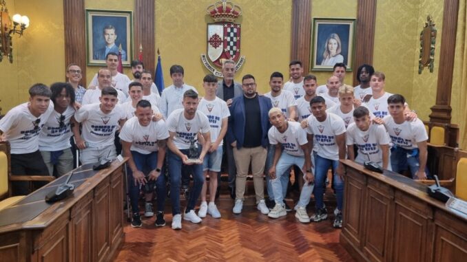 Jesus-Martin-ensalza-la-gesta-del-CD-Valdepenas-que-asciende-a-Tercera-RFEF
