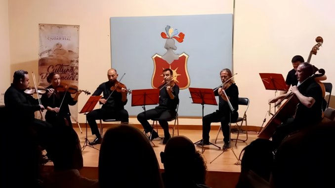 La-orquesta-de-camara-Orfeo-exhibio-su-versatilidad-en-La-Solana
