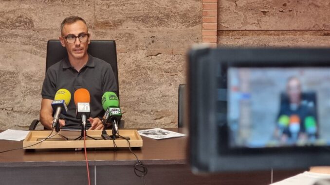David-Sevilla-anuncia-las-Escuelas-Deportivas-Municipales-20242025-de-Valdepenas-con-18-disciplinas