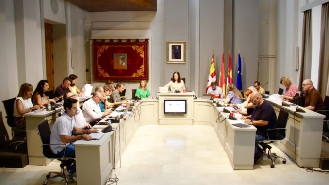 El-compromiso-con-la-calidad-de-los-servicios-en-Alcazar-de-San-Juan-en-distintos-ambitos-centran-el-debate-del-Pleno-Municipal-de-julio