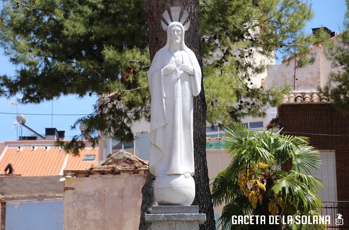 -Cristo Amor estatua - copia