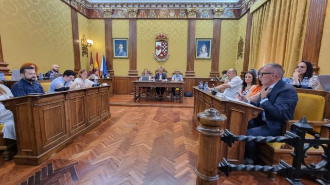 Valdepenas-busca-fondos-europeos-para-la-remodelacion-de-Valcentro-una-via-verde-en-El-Peral-y-la-rehabilitacion-de-la-Casa-de-los-Vasco