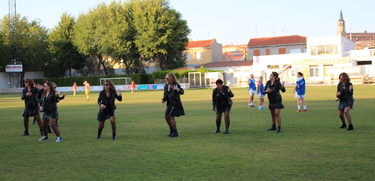 - Fútbol baile grandes
