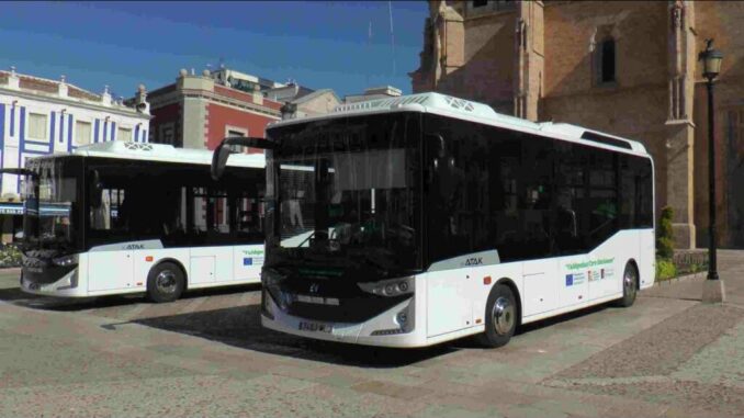A-la-venta-las-tarjetas-de-los-autobuses-urbanos-de-Valdepenas