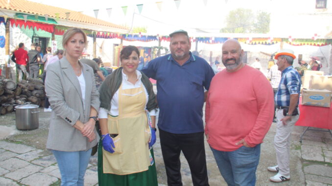 Cinco-Casas-culmina-la-celebracion-de-sus-XXXV-Jornadas-Culturales-con-el-mercado-cervantino-exposiciones-y-recitales-de-poesia-entre-otras-actividades