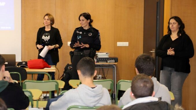 La-Policia-Local-lleva-la-educacion-vial-a-las-aulas