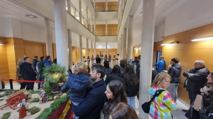 El-Belen-Municipal-de-Valdepenas-abre-sus-puertas-en-La-Confianza