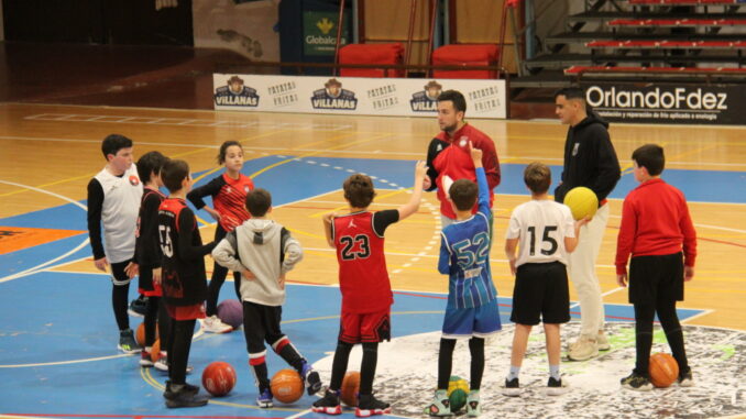 El-Pabellon-Diaz-Miguel-acoge-el-Campus-de-Navidad-del-Grupo-76-Alkasar-con-la-participacion-de-40-ninos-y-ninas