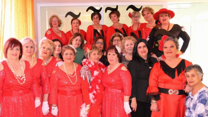 La-Asociacion-de-Mujeres-anticipa-el-carnaval-a-ritmo-de-parodias-musicales