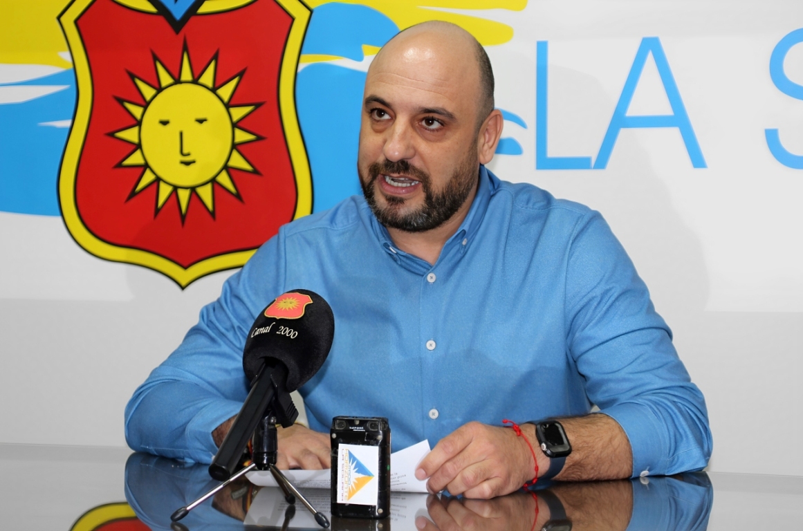 -Santiago López concejal de Promoción Económica