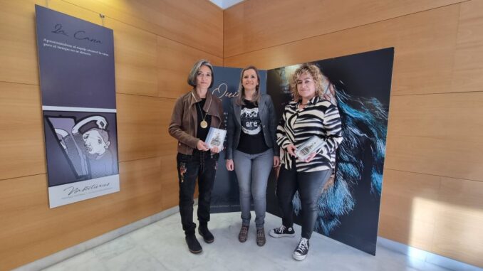 La-Biblioteca-de-Valdepenas-acoge-la-exposicion-de-microrrelatos-‘Nasciturus-de-Pertinaz-Pertinaz-y-Maldomado