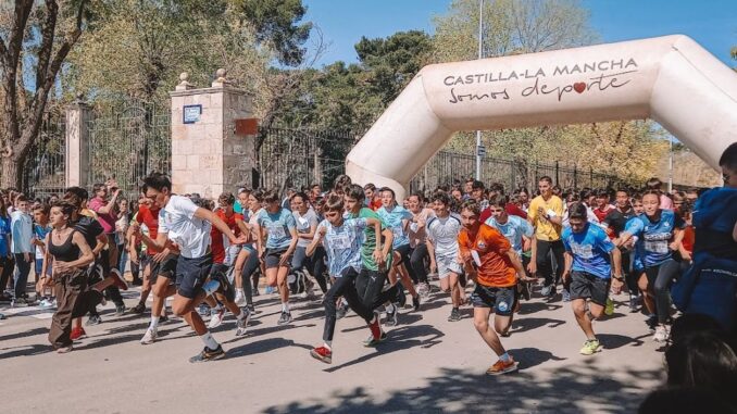 La-III-Carrera-Solidaria-Intercentros-de-Valdepenas-se-celebra-este-miercoles