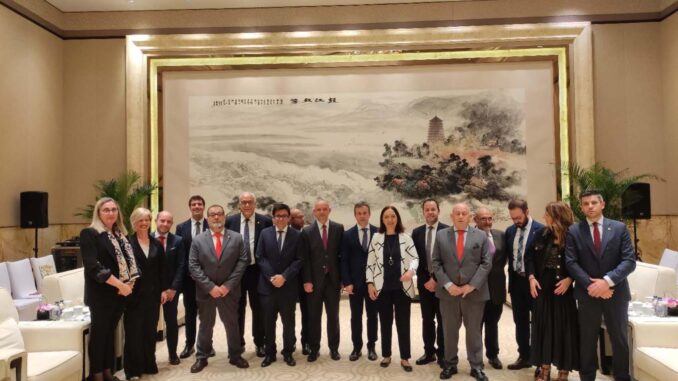 La-alcaldesa-Rosa-Melchor-viaja-a-China-junto-con-multiples-alcaldes-y-alcaldesas-de-Espana-para-fortalecer-relaciones-institucionales-economicas-y-sociales