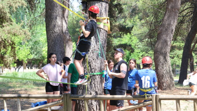 El-III-Raid-Multiaventura-Intercentros-reune-a-250-estudiantes-de-Alcazar-de-San-Juan-Valdepenas-y-Manzanares-en-una-jornada-de-deporte-y-convivencia