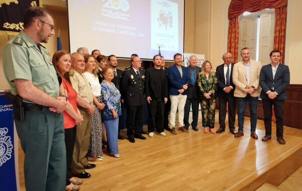 La-Diputacion-aportara-14.000-euros-a-la-Fundacion-Policia-Espanola-para-contribuir-a-la-proyeccion-cultural-y-social-del-Cuerpo