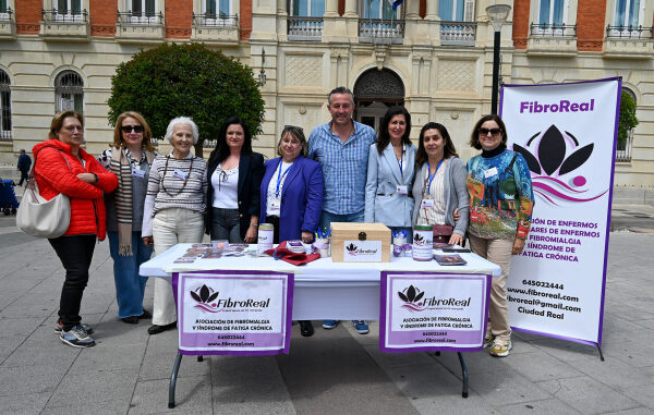 La-Diputacion-de-Ciudad-Real-muestra-su-compromiso-con-los-pacientes-y-familiares-afectados-por-fibromialgia-y-fatiga-cronica