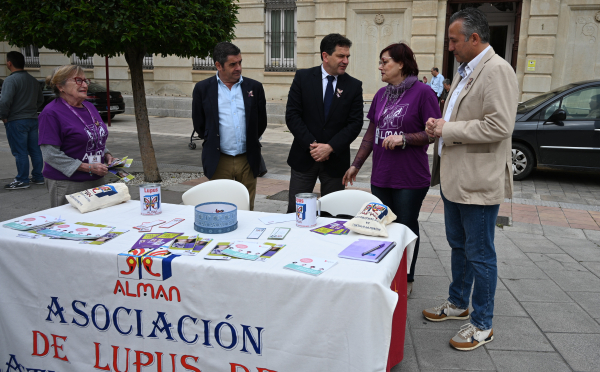 La-Diputacion-de-Ciudad-Real-reafirma-su-compromiso-con-la-Asociacion-Alman-con-motivo-del-Dia-Mundial-del-Lupus