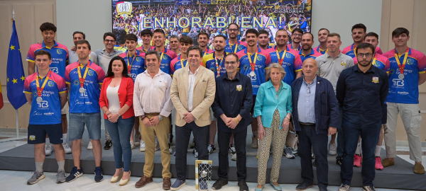 Valverde-anuncia-que-propondra-al-BM-Caserio-para-el-reconocimiento-como-Quijote-al-merito-deportivo-en-los-premios-que-otorga-la-Diputacion-de-Ciudad-Real-con-motivo-del-Dia-de-la-Provincia