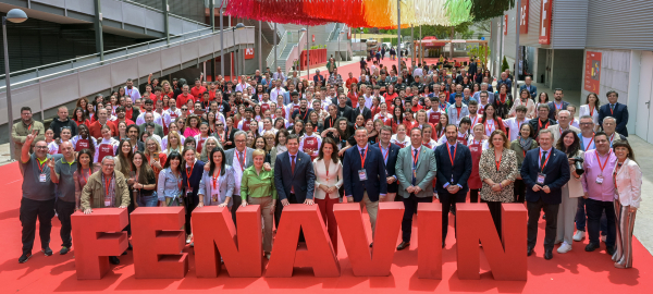 Valverde-felicita-y-pone-en-valor-a-todo-el-equipo-humano-que-ha-hecho-posible-FENAVIN-2025
