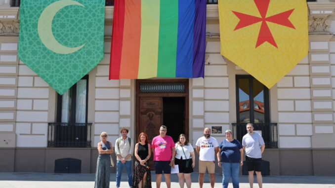El-Ayuntamiento-de-Alcazar-respalda-a-la-Asociacion-Plural-LGTBIQA-Mancha-Centro-en-la-lectura-del-manifiesto-por-el-Dia-del-Orgullo