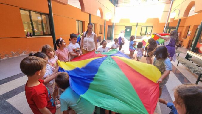 Valdepenas-facilita-la-conciliacion-laboral-y-familiar-a-200-familias-de-manera-gratuita