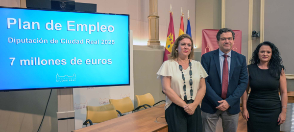 Valverde-reivindica-la-autonomia-municipal-en-la-presentacion-de-un-Plan-de-Empleo-de-la-Diputacion-versatil-y-sin-copago-dotado-con-7-millones-de-euros