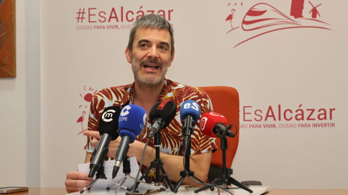 El-Ayuntamiento-de-Alcazar-de-San-Juan-promueve-el-uso-del-agua-de-grifo-y-la-reduccion-del-desperdicio-alimentario-en-una-nueva-campana