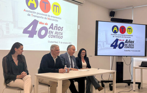 Zarco-remarca-la-importancia-del-sector-del-transporte-por-carretera-como-motor-de-desarrollo-economico-en-la-provincia