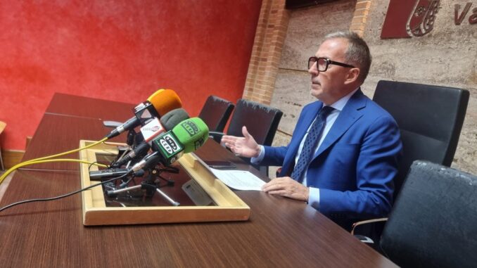 El-equipo-de-Gobierno-lleva-a-Pleno-la-contratacion-de-la-redaccion-del-nuevo-Ferial