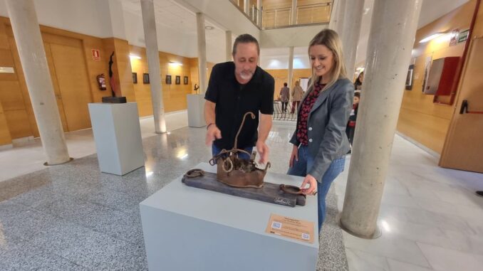 La-Confianza-muestra-una-coleccion-de-pinturas-y-esculturas-del-polifacetico-artista-Luis-Manuel-Ruiz