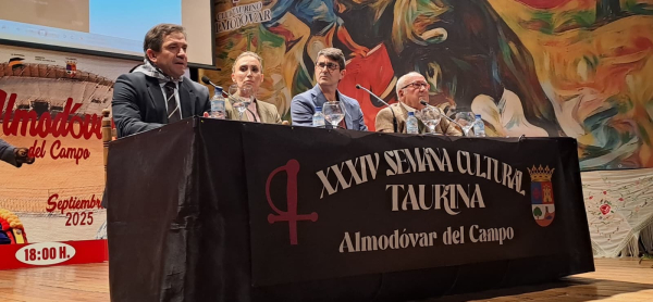Valverde-destaca-en-Almodovar-del-Campo-que-la-Diputacion-invierte-casi-500.000-euros-en-el-fomento-de-las-escuelas-y-la-actividad-taurina-en-la-provincia