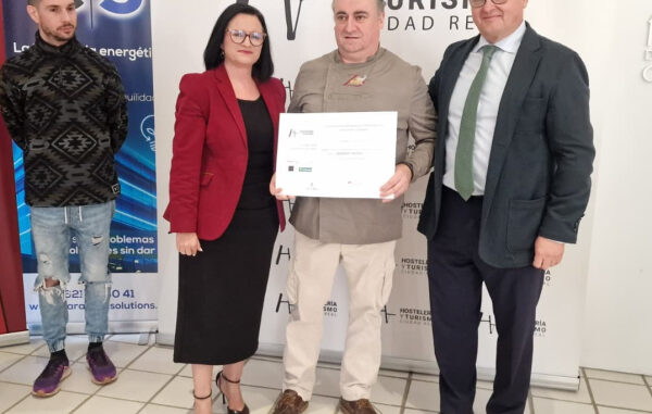Zarco-felicita-a-los-participantes-del-III-Concurso-Provincial-de-Tapas-y-ensalza-la-hosteleria-como-sector-que-fija-poblacion-en-los-pueblos