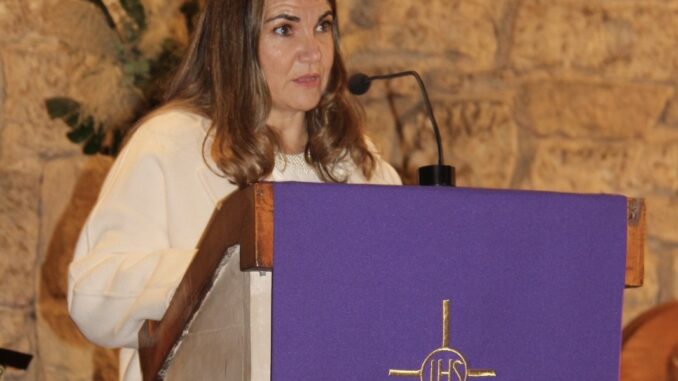 La-docente-Sagrario-Luz-Garcia-da-la-bienvenida-a-la-Navidad-con-un-calido-pregon-en-la-Iglesia-de-San-Francisco