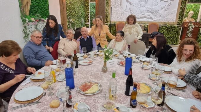 Vanessa-Irla-agradece-a-los-mayores-el-trabajo-que-realizan-dentro-de-nuestra-sociedad