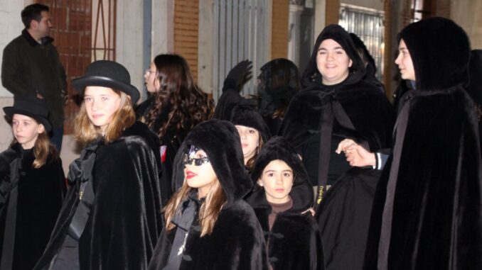La-Colasa-ardio-entre-parrillas-para-despedir-el-carnaval