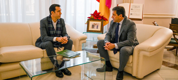 Valverde-valora-el-papel-de-las-EFAs-en-el-ambito-de-la-formacion-profesional-como-herramienta-clave-para-el-empleo-y-el-desarrollo-del-medio-rural